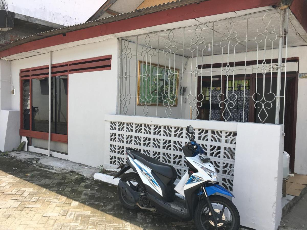 Tambak Bayan Guesthouse Kejayan Экстерьер фото